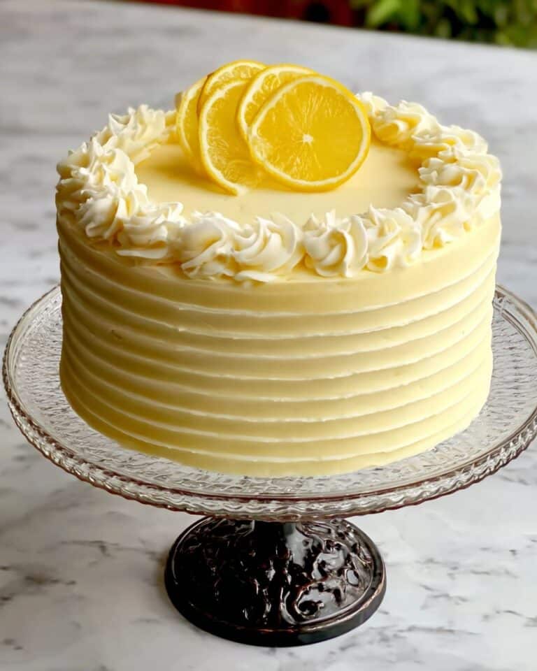 Creamy Lemon Cheesecake Cake Recipe